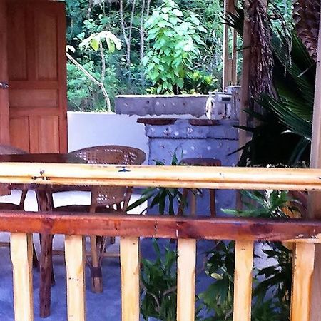 Coco Bay Guest House Anse Volbert Village Εξωτερικό φωτογραφία