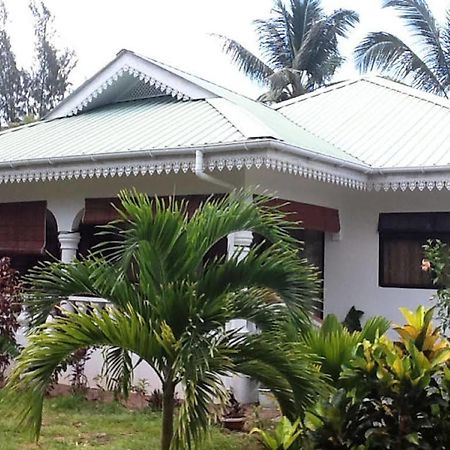 Coco Bay Guest House Anse Volbert Village Εξωτερικό φωτογραφία